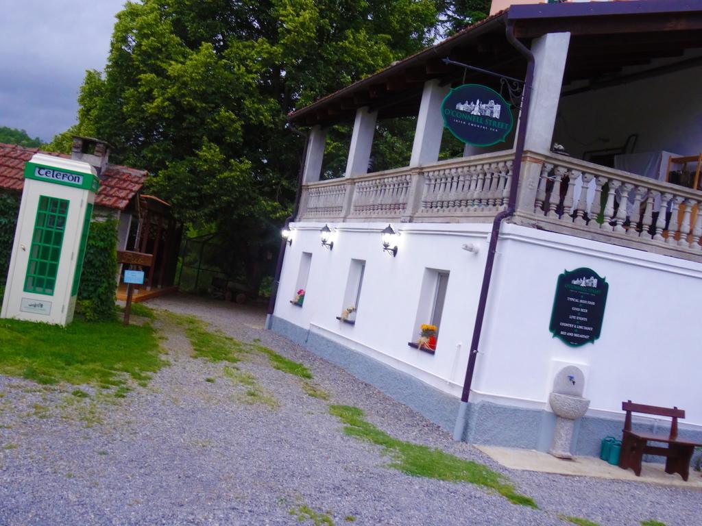 Piana CrixiaLa Celestina住宿加早餐旅馆 外观 照片